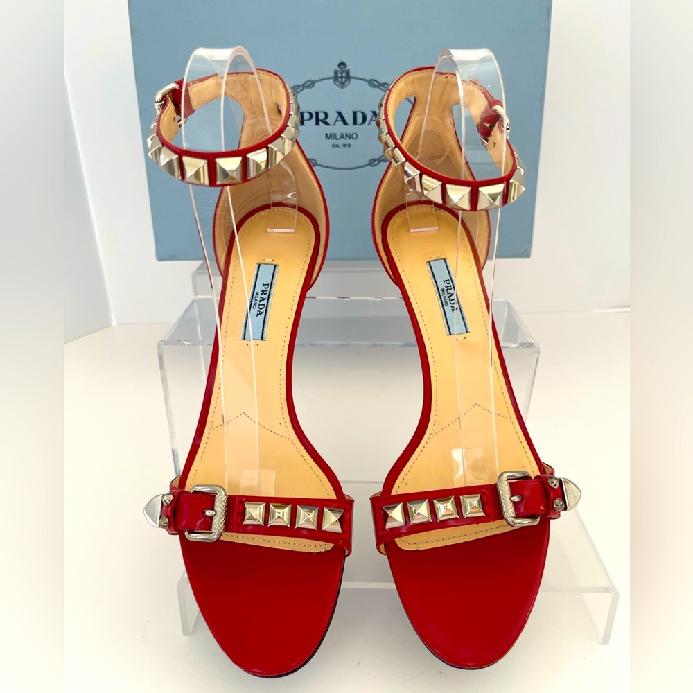 PRADA METALLIC LEATHER KITTEN HEEL SANDALS IN SCARLATTO MINT CONDITION EU38.5